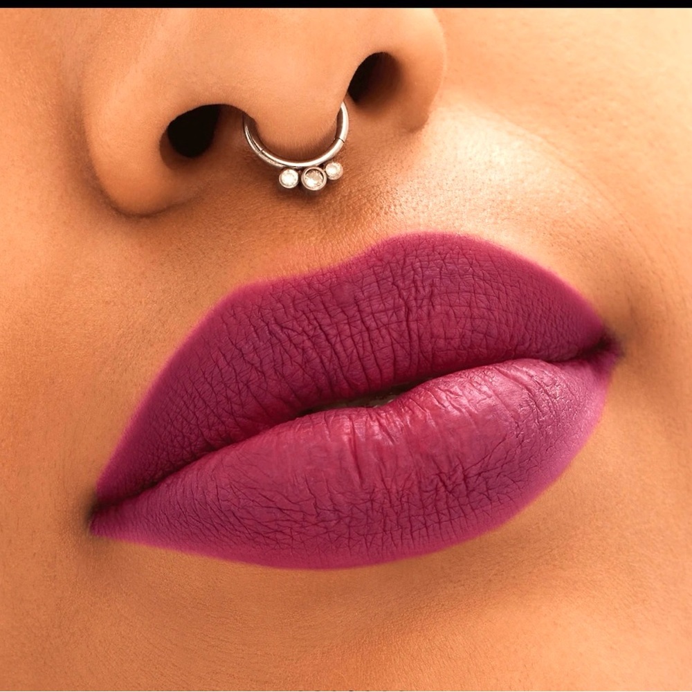 MAC REIN Locked KISS Bold Plum Lipstick